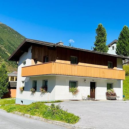 Chasetta Zum Sigrist Villa Galtuer Exterior photo